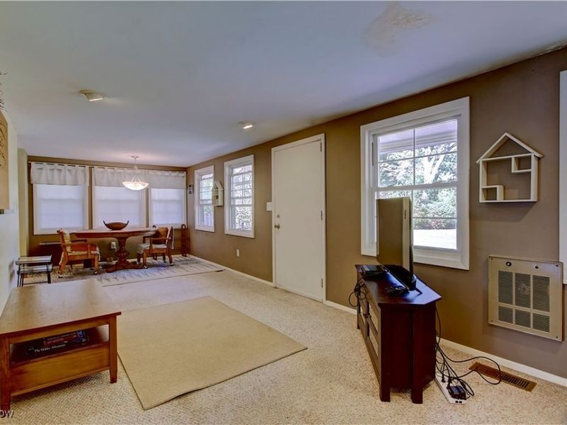 2763 Derbyshire Road, Cleveland, OH 44106 Photo 12