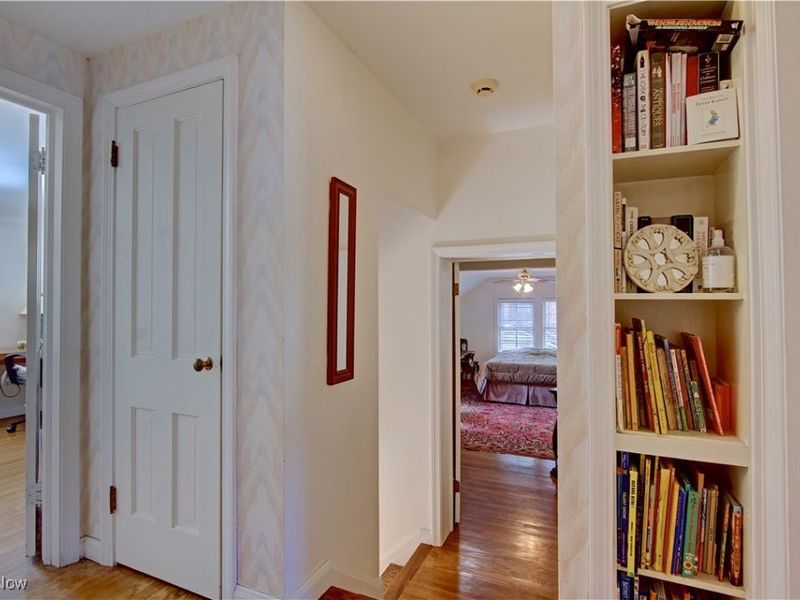 2763 Derbyshire Road, Cleveland, OH 44106 Photo 19