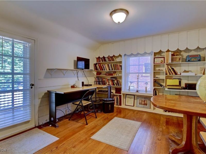 2763 Derbyshire Road, Cleveland, OH 44106 Photo 24