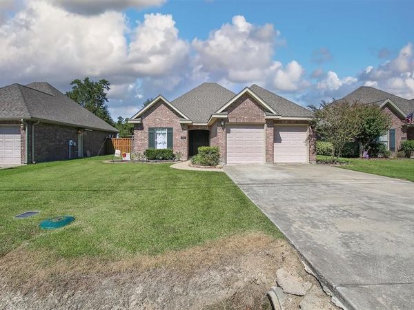 3622 Salene Street, Lake Charles, LA 70605