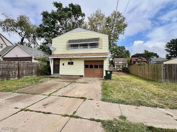 1454 Spring Avenue NE, Canton, OH 44714