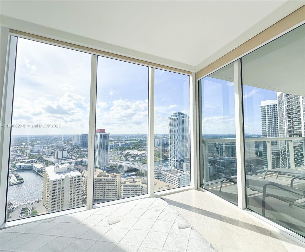 1850 S Ocean Dr, Unit 3308, Hallandale Beach, FL 33009 Photo