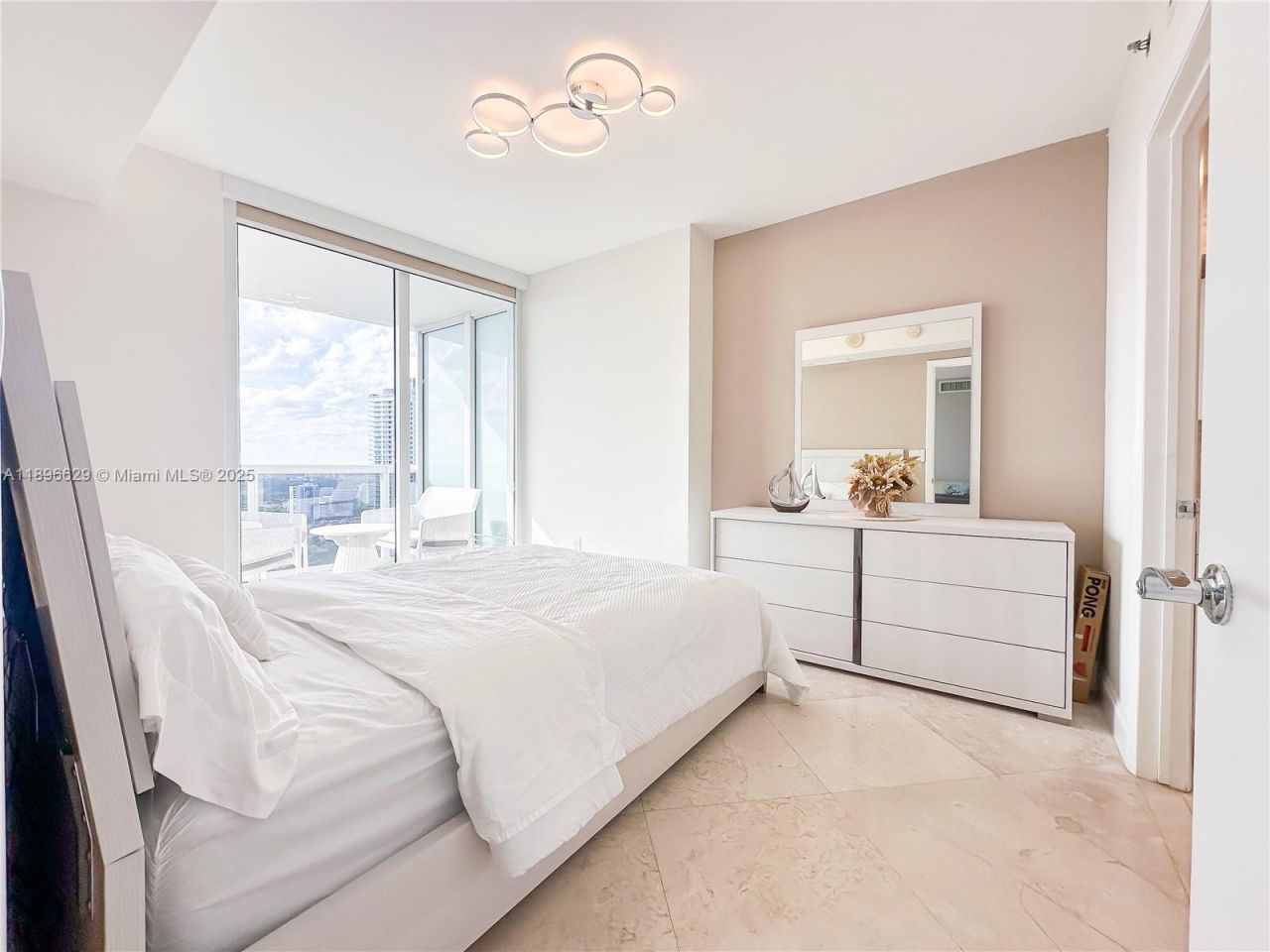 1850 S Ocean Dr, Unit 3308, Hallandale Beach, FL 33009 Photo