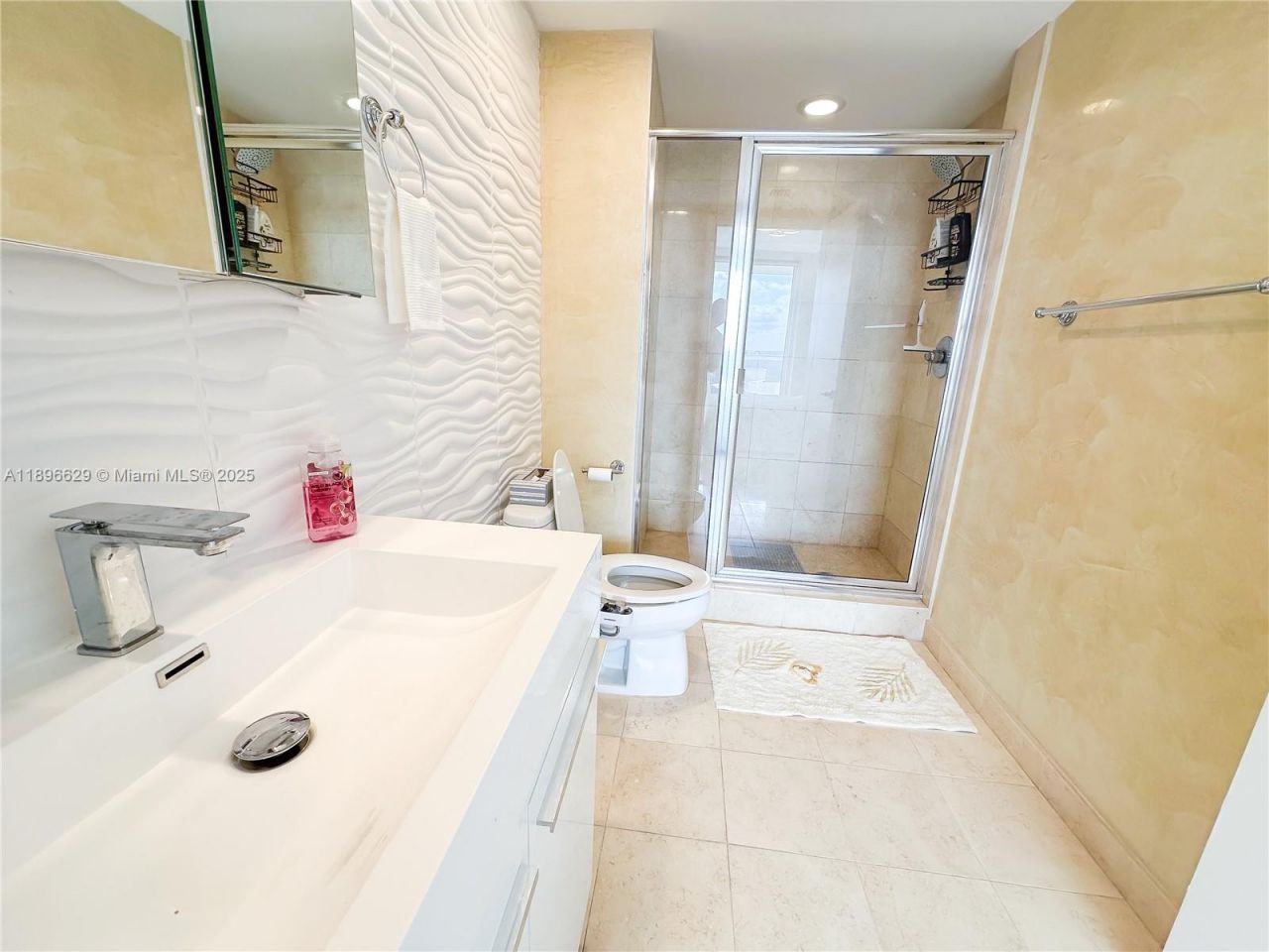 1850 S Ocean Dr, Unit 3308, Hallandale Beach, FL 33009 Photo