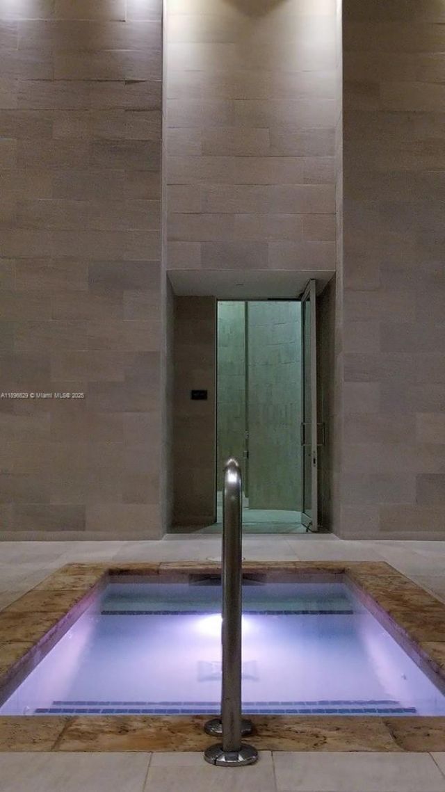 1850 S Ocean Dr, Unit 3308, Hallandale Beach, FL 33009 Photo