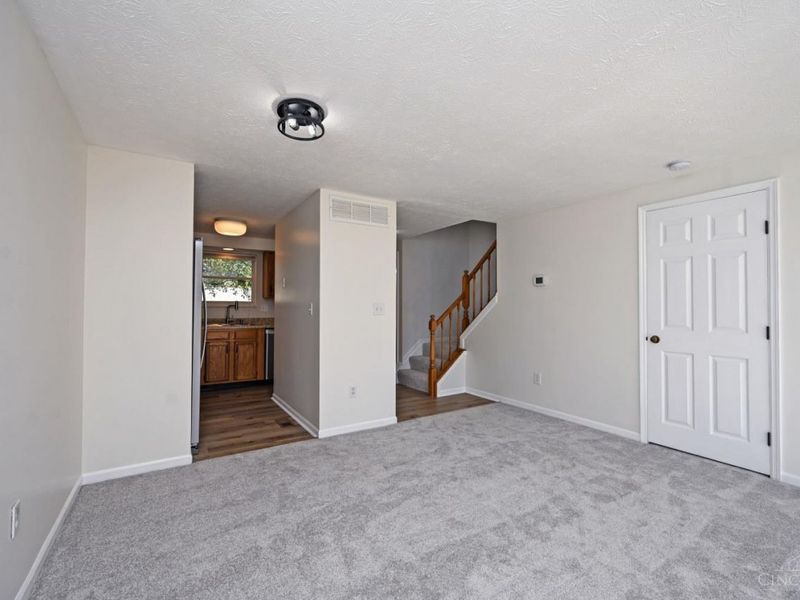 1055 Stratford Court, Unit 33, Loveland, OH 45140 Photo 10