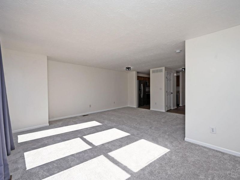 1055 Stratford Court, Unit 33, Loveland, OH 45140 Photo 16