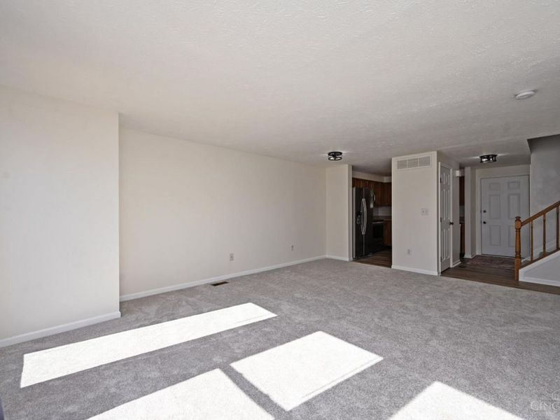 1055 Stratford Court, Unit 33, Loveland, OH 45140 Photo 17