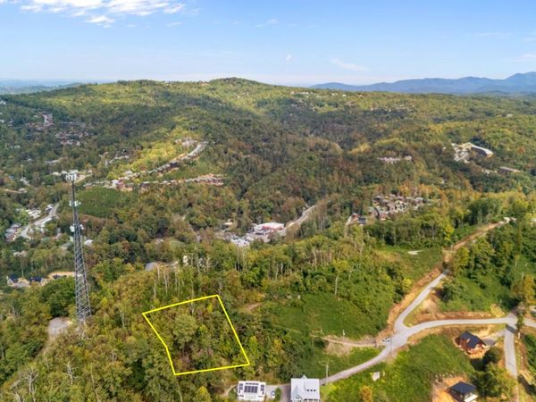 Lot 7 Woodland Drive, Gatlinburg, TN 37738