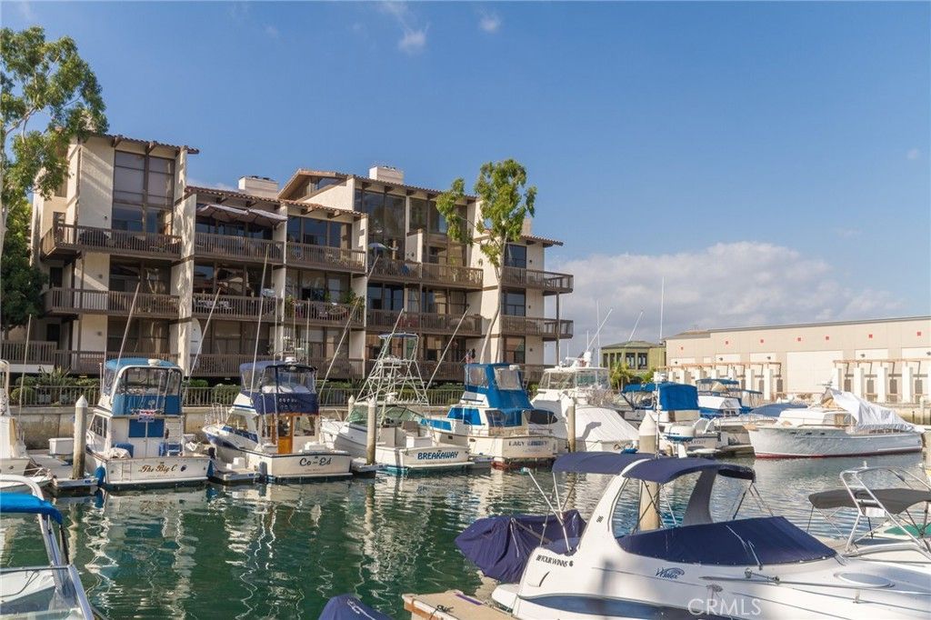 5336 Marina Pacifica N, Long Beach, CA 90803 Main Photo