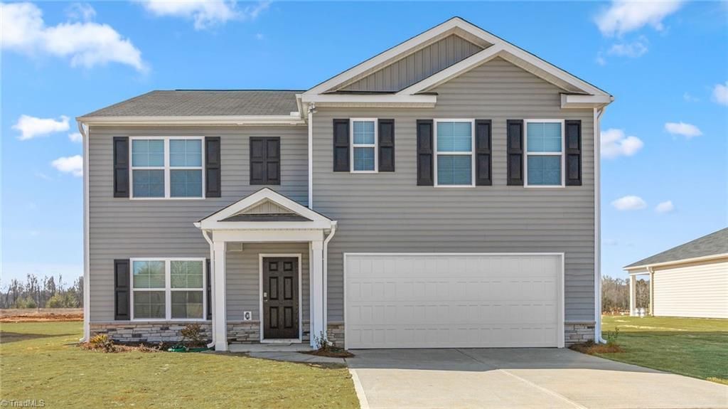 309 Aspen Place Court, Thomasville, NC 27360 Main Photo