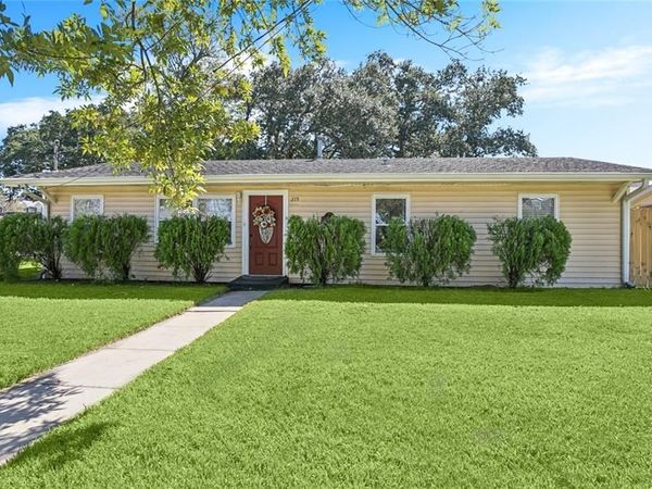 215 CITRUS Road, River Ridge, LA 70123