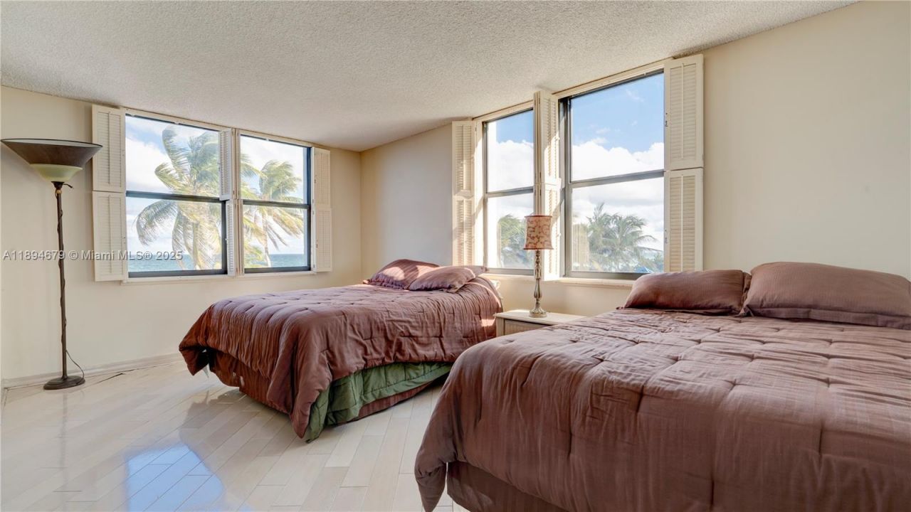 2301 S Ocean Dr, Unit 301, Hollywood, FL 33019 Photo