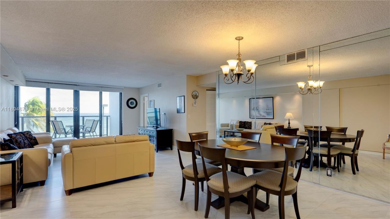 2301 S Ocean Dr, Unit 301, Hollywood, FL 33019 Photo
