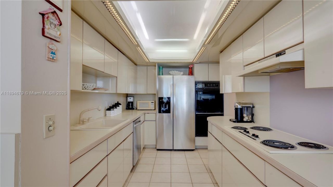 2301 S Ocean Dr, Unit 301, Hollywood, FL 33019 Photo