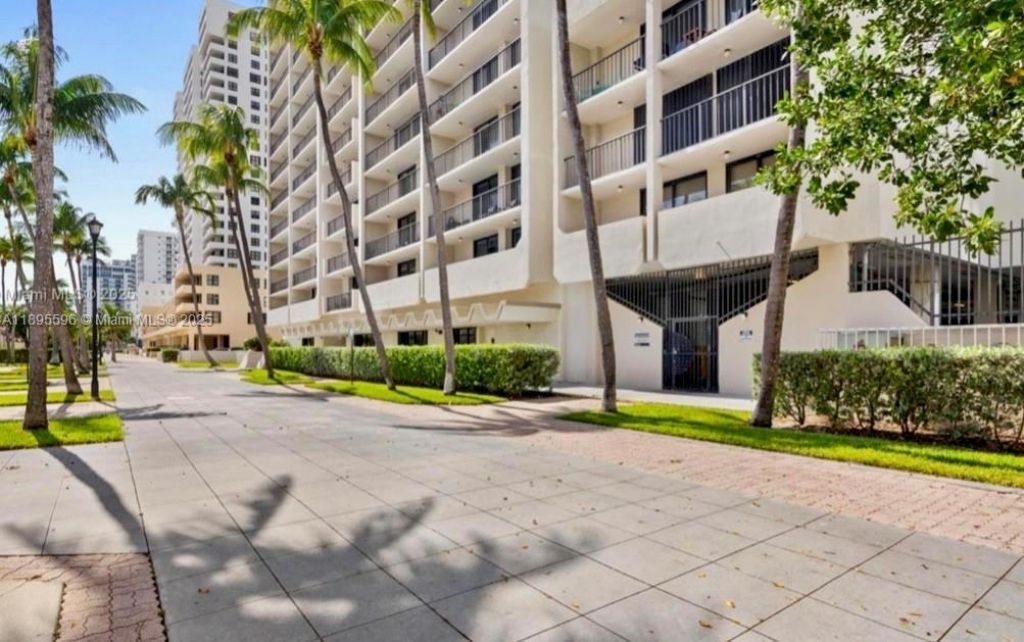 2625 Collins Ave, Unit 1507, Miami Beach, FL 33140 Photo