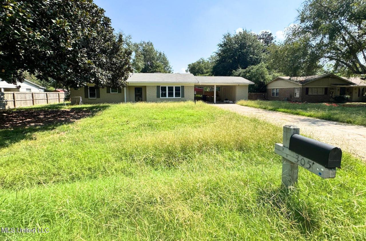 305 Seymour Drive, Indianola, MS 38751 Main Photo