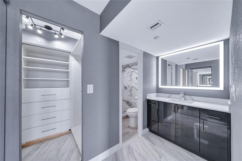 1100 Saint Charles Place, Unit 708, Pembroke Pines, FL 33026 Photo