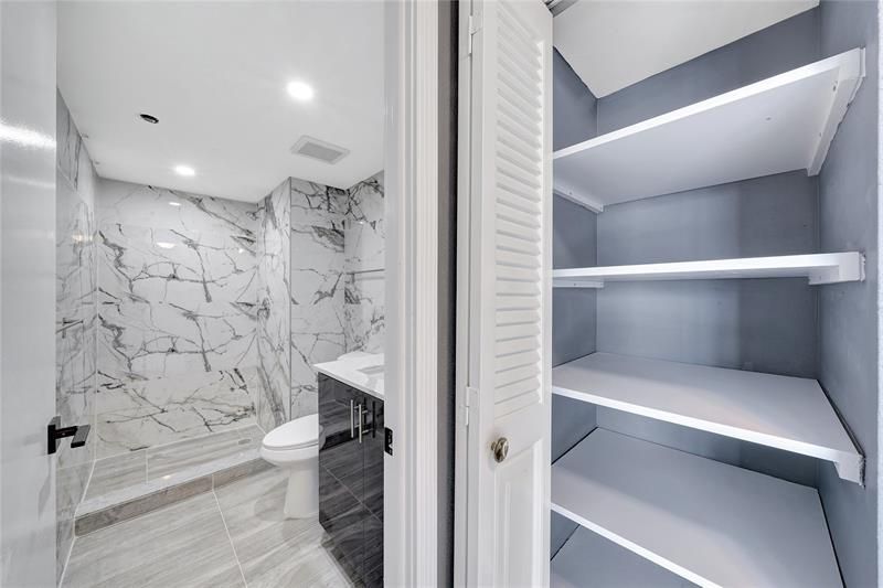 1100 Saint Charles Place, Unit 708, Pembroke Pines, FL 33026 Photo