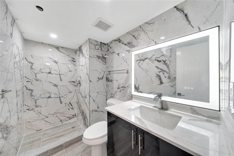 1100 Saint Charles Place, Unit 708, Pembroke Pines, FL 33026 Photo