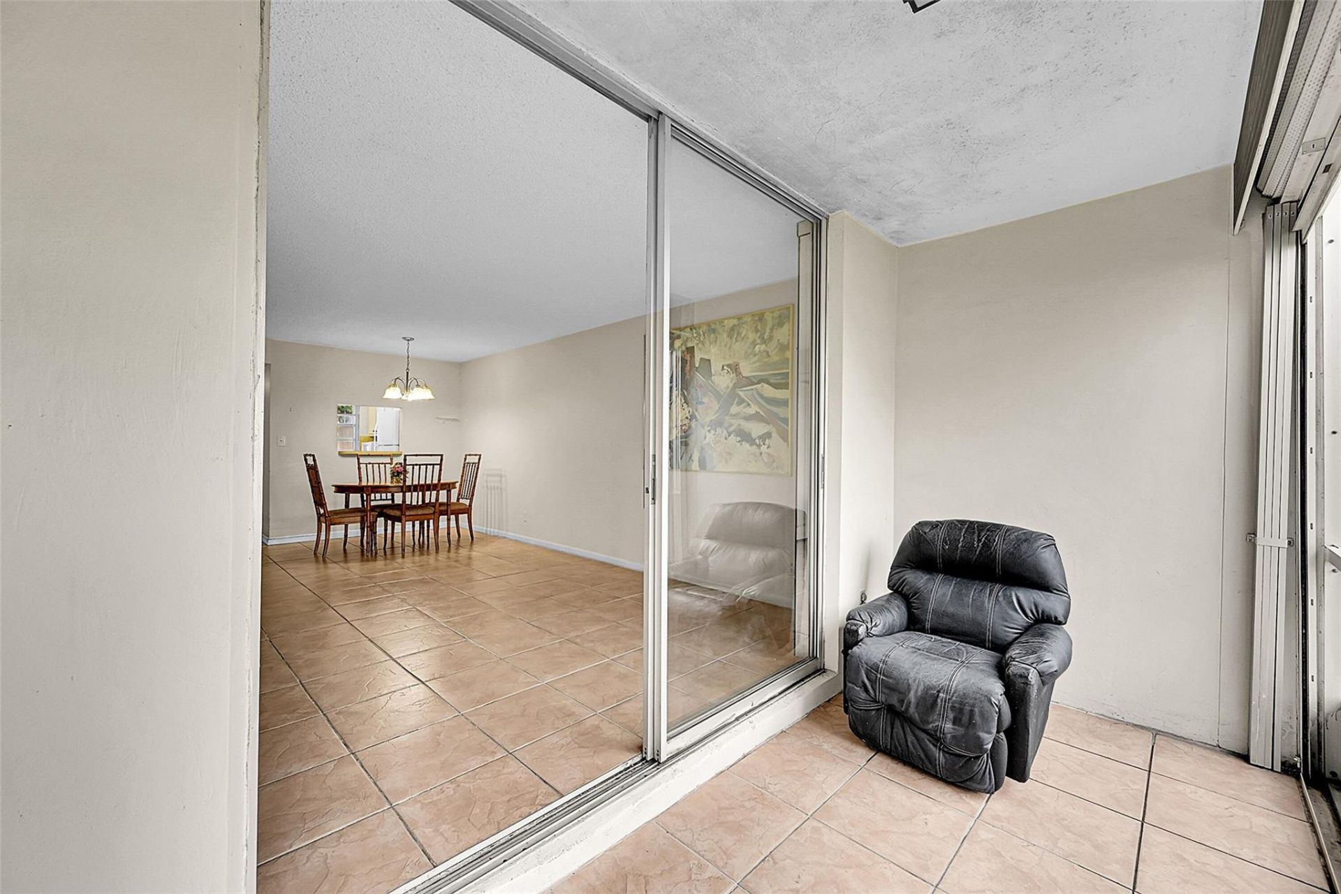 9261 Sunrise Lakes Boulevard, Unit 112, Sunrise, FL 33322 Photo