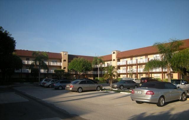 9261 Sunrise Lakes Boulevard, Unit 112, Sunrise, FL 33322 Photo