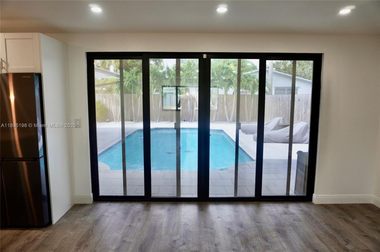 7321 Allen Dr, Hollywood, FL 33024 Photo