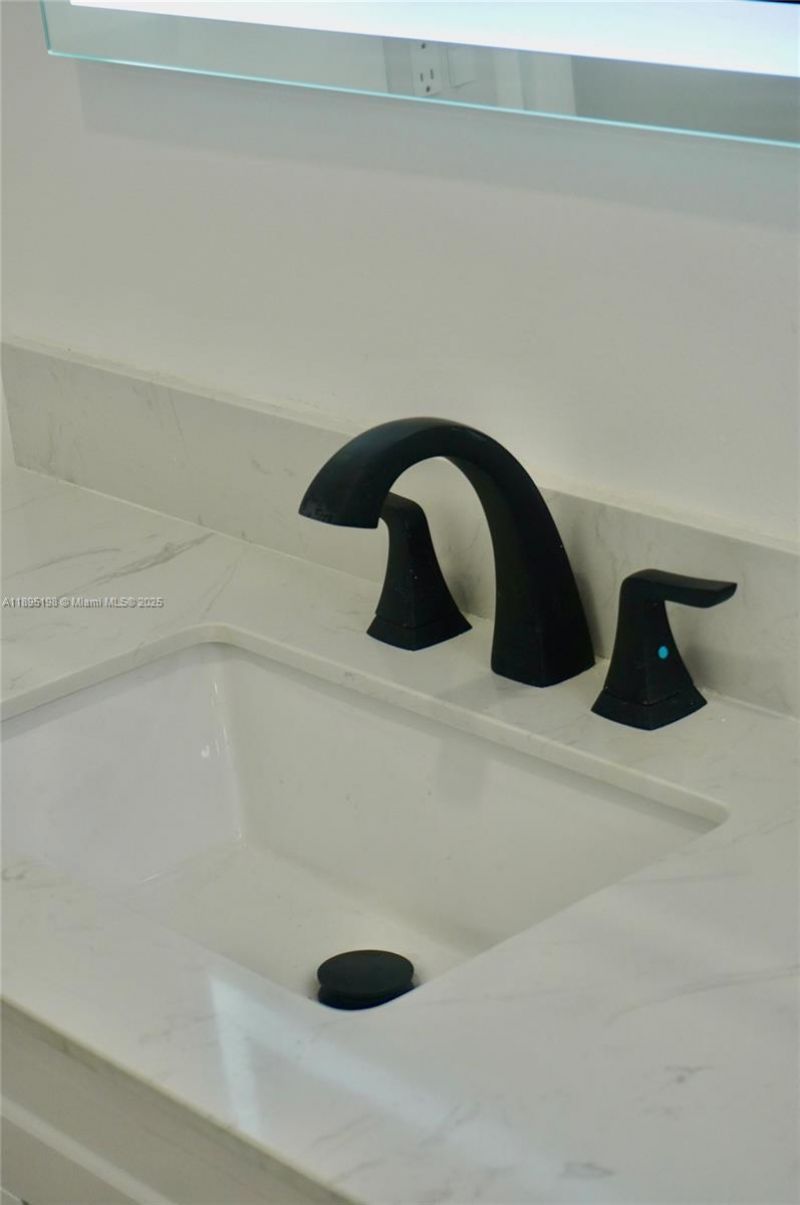 7321 Allen Dr, Hollywood, FL 33024 Photo