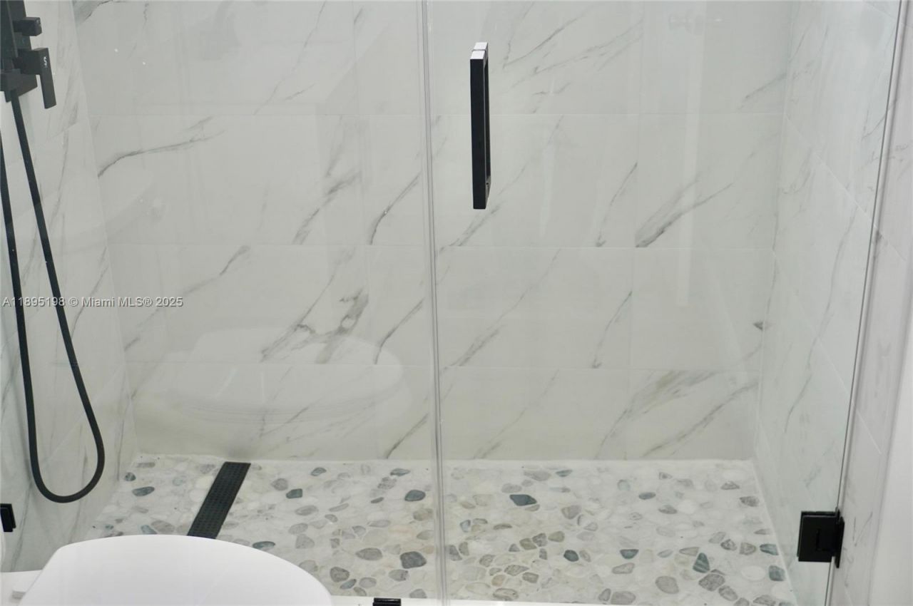 7321 Allen Dr, Hollywood, FL 33024 Photo