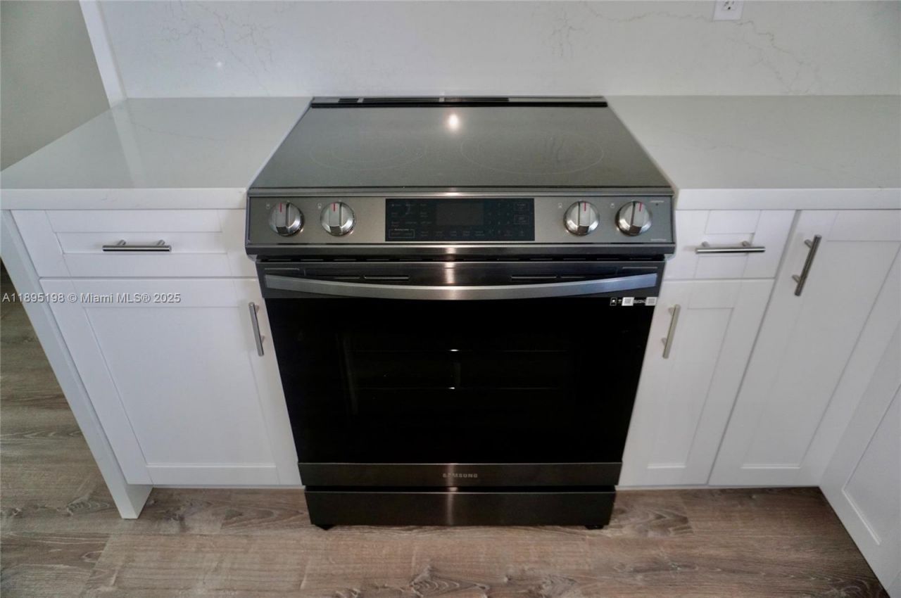 7321 Allen Dr, Hollywood, FL 33024 Photo