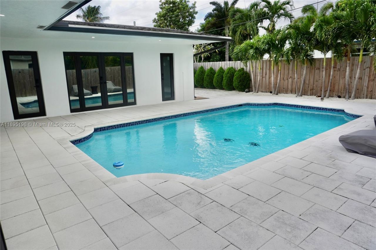 7321 Allen Dr, Hollywood, FL 33024 Photo