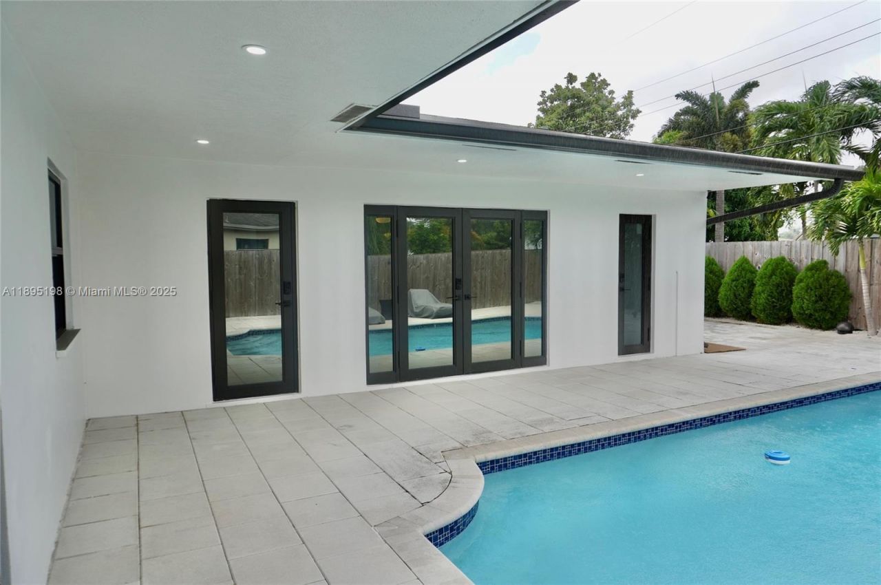 7321 Allen Dr, Hollywood, FL 33024 Photo