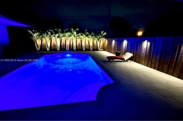 7321 Allen Dr, Hollywood, FL 33024 Photo