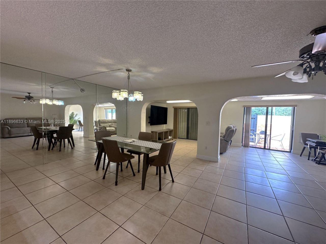 3730 NW Alcantara Ave, Unit 69-F, Doral, FL 33178 Photo