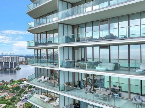18975 Collins Ave, Unit 3503, Sunny Isles Beach, FL 33160