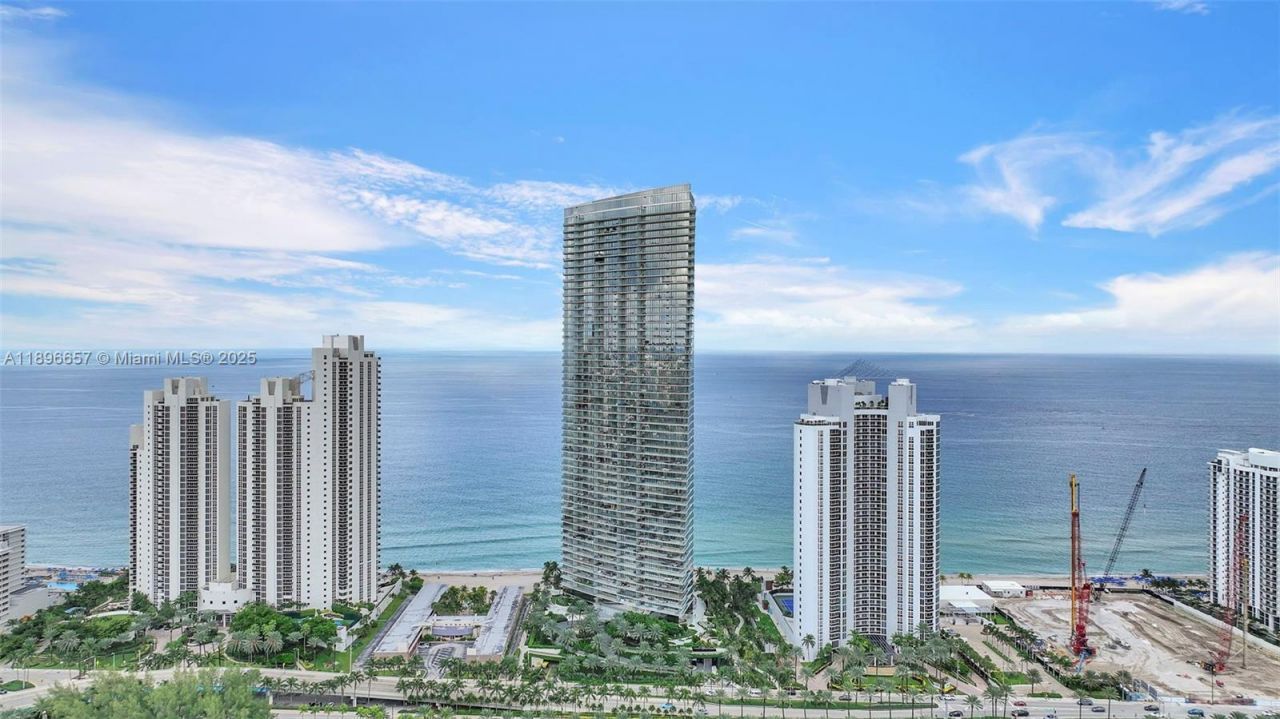 18975 Collins Ave, Unit 3503, Sunny Isles Beach, FL 33160 Photo
