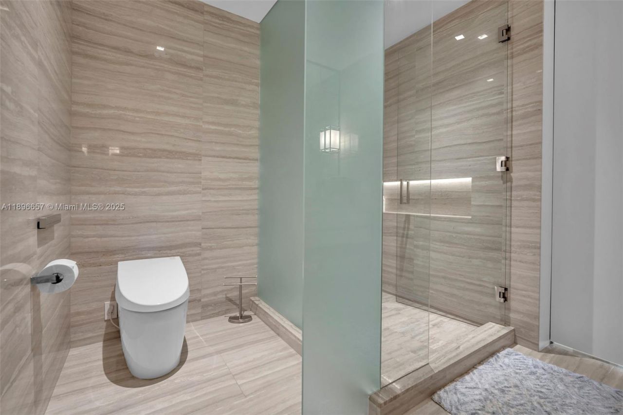 18975 Collins Ave, Unit 3503, Sunny Isles Beach, FL 33160 Photo