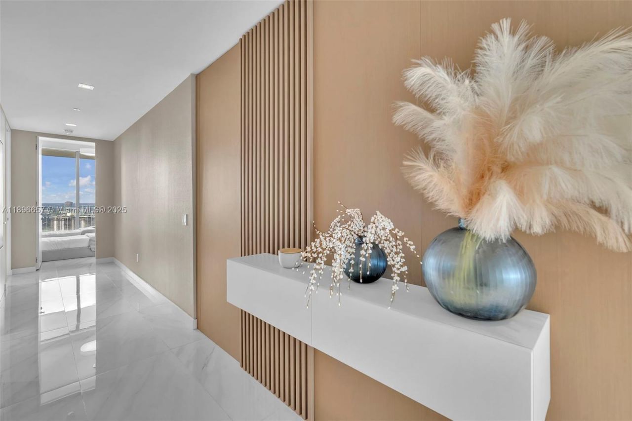 18975 Collins Ave, Unit 3503, Sunny Isles Beach, FL 33160 Photo