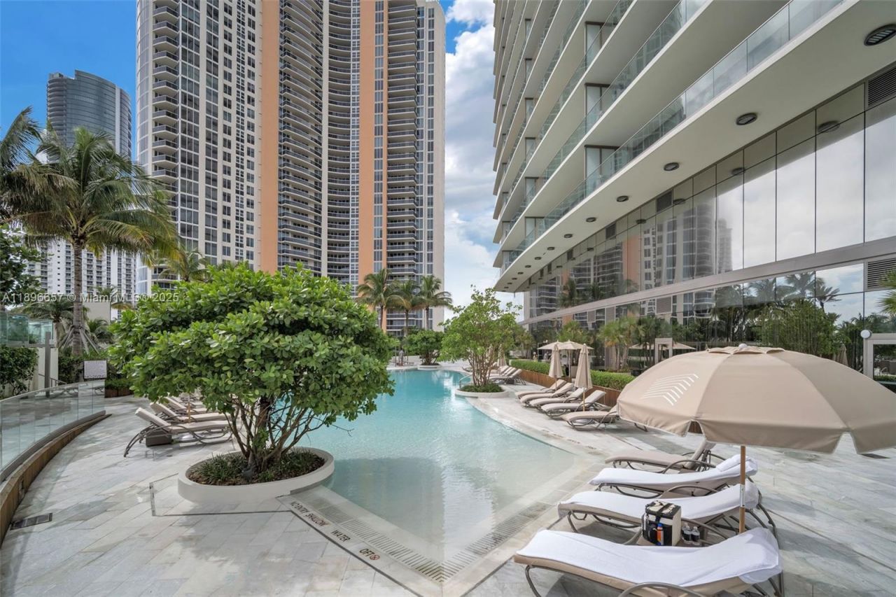 18975 Collins Ave, Unit 3503, Sunny Isles Beach, FL 33160 Photo