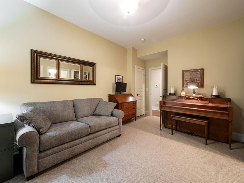 174 E Gay Street, Unit G6, Columbus, OH 43215 Photo 22