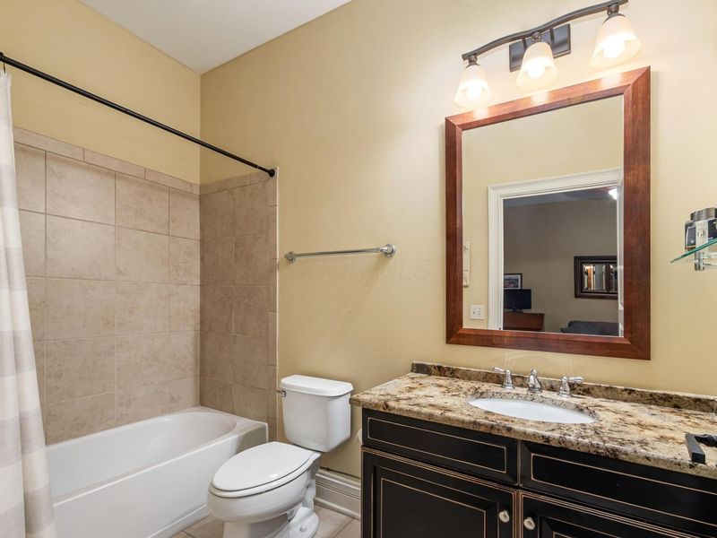 174 E Gay Street, Unit G6, Columbus, OH 43215 Photo 24