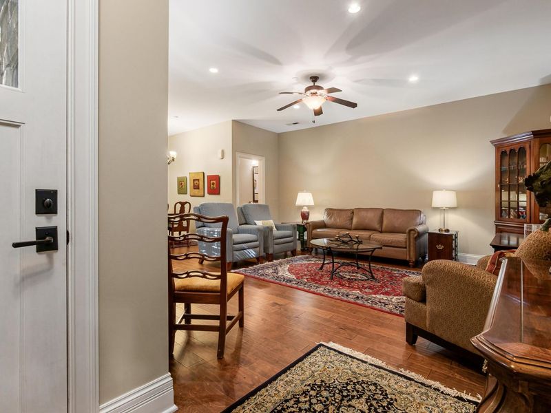 174 E Gay Street, Unit G6, Columbus, OH 43215 Photo 3