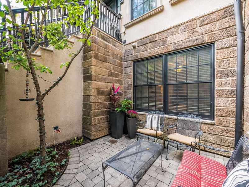 174 E Gay Street, Unit G6, Columbus, OH 43215 Photo 5