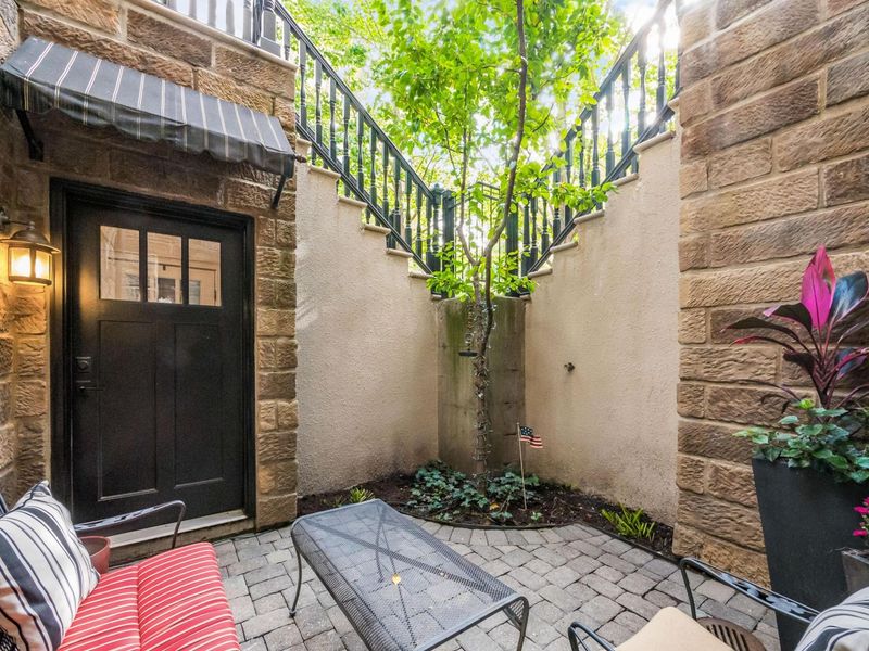 174 E Gay Street, Unit G6, Columbus, OH 43215 Photo 6