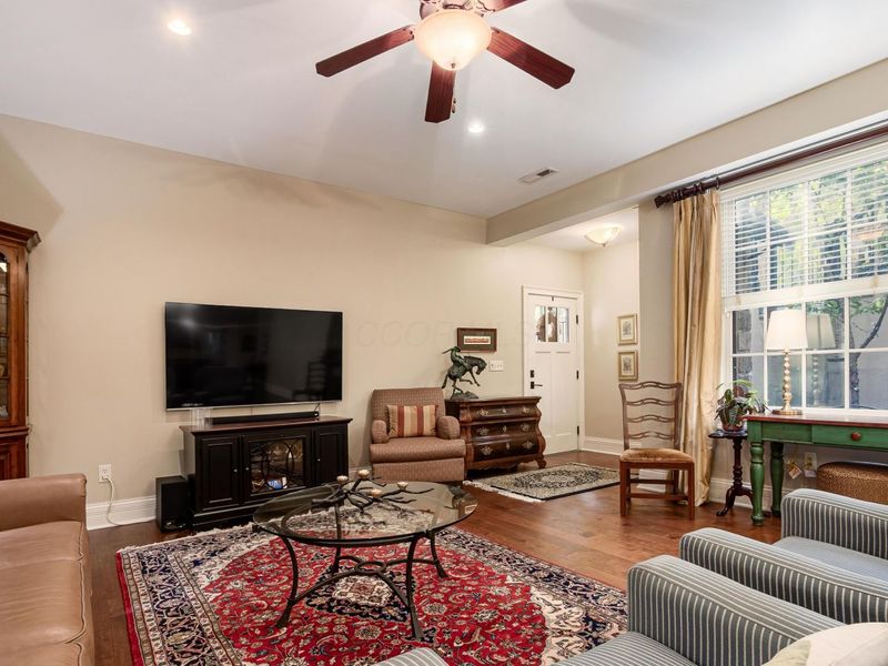 174 E Gay Street, Unit G6, Columbus, OH 43215 Photo 9