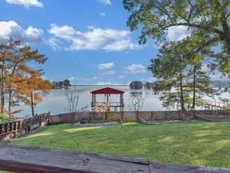 7206 S Lakeshore Drive Shreveport, LA 71119