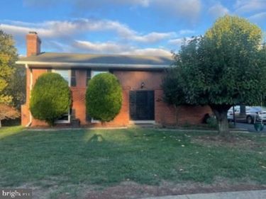 304 E GORDON STREET E, STERLING, VA 20164