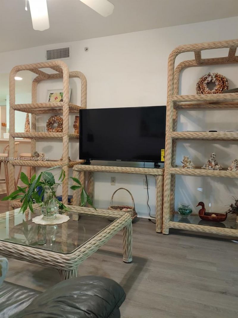 4122 Residence Dr, Unit 102, Fort Myers, FL 33901 Photo