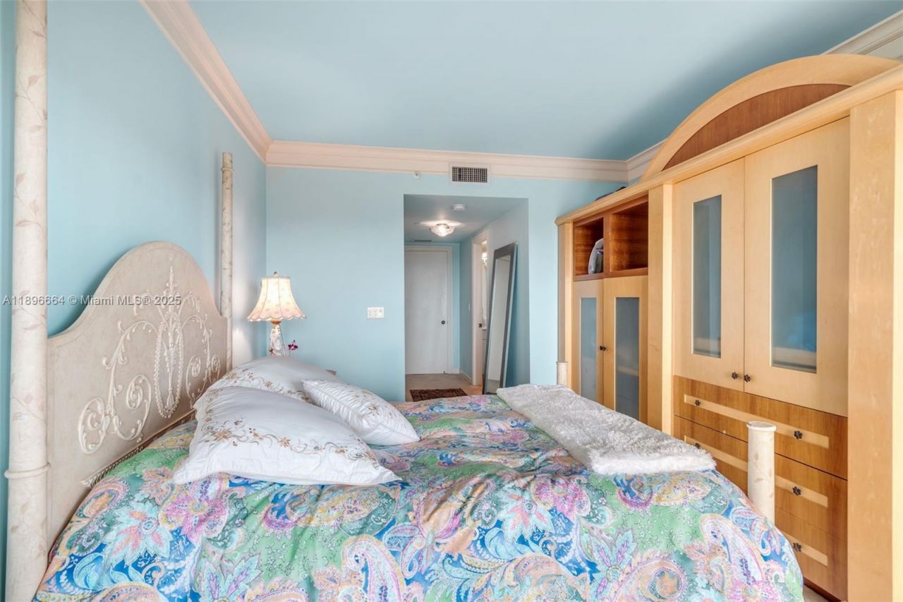 445 Grand Bay Dr, Unit 1001, Key Biscayne, FL 33149 Photo