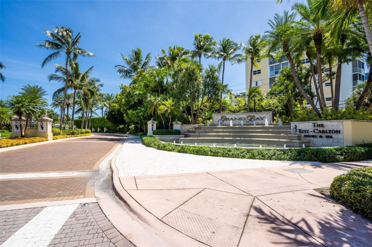 445 Grand Bay Dr, Unit 1001, Key Biscayne, FL 33149 Photo